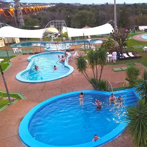 Piscina termal